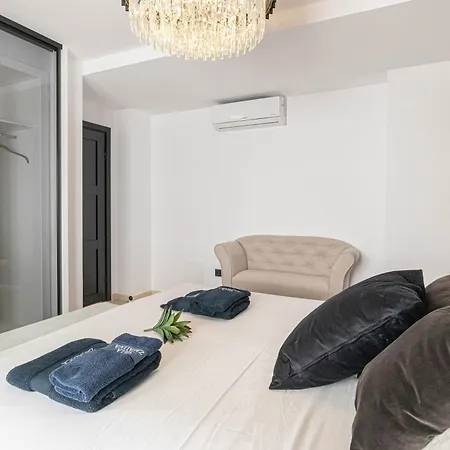 New Zacaluca Pool Sauna & Gym Marbella